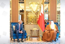 سفير مصر بالبحرين ورئيس الوزراء البحريني