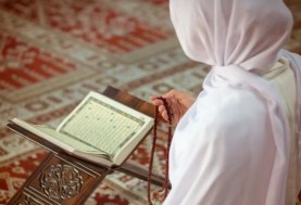 تلاوة القرآن الكريم