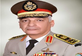 القائد العام للقوات المسلحة وزير الدفاع والانتاج الحربي