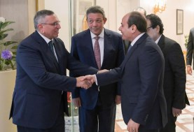 الرئيس السيسي والمرشح عبد السند يمامة 
