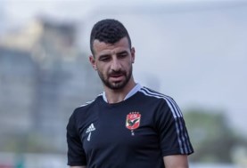 محمود متولي لاعب النادي الأهلي