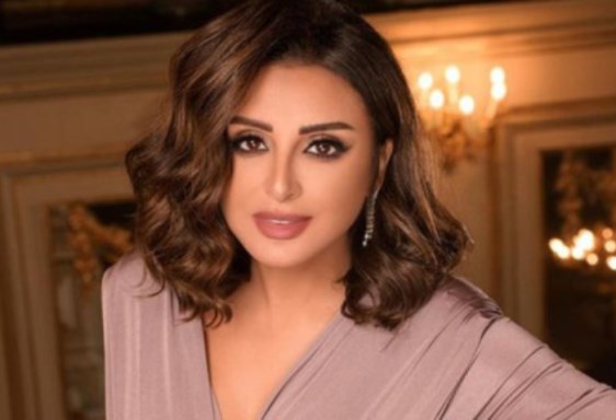  الفنانة أنغام 