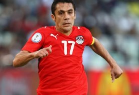 أحمد حسن لاعب المنتخب الوطني 