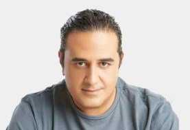 الفنان خالد سرحان