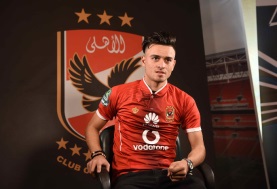 اللاعب صلاح محسن