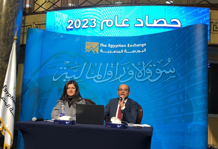 جانب من المؤتمر الصحفي لرئيس البورصة المصرية