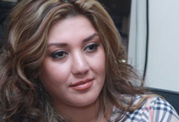 الفنانة شمس 