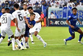 الهلال والسد