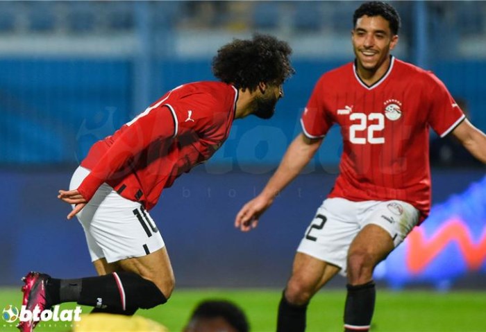 عمر مرموش و محمد صلاح 