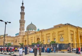 مسجد السيدة زينب بالقاهرة 