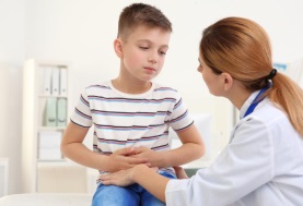 الصحة تشدد على أهمية الفحص الطبي للأطفال 