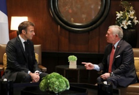 الرئيس الفرنسي إيمانويل ماكرون، مع العاهل الأردني 