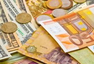 أسعار العملات الأجنبية والعربية - أرشيفية