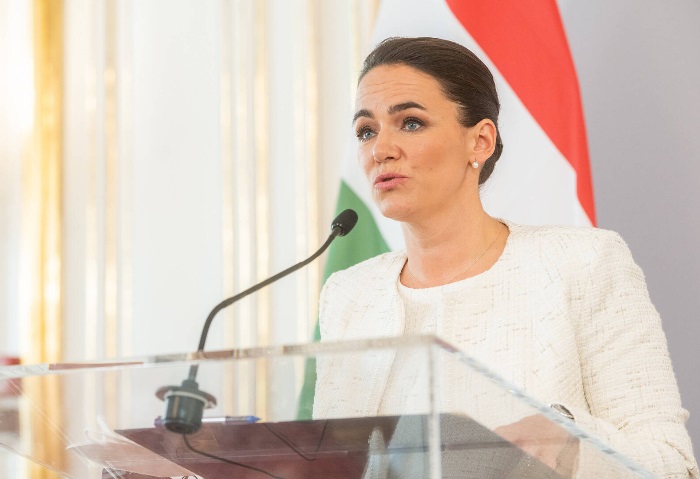  كاتالين نوفاك رئيسة دولة المجر  