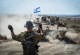 الاحتلال الإسرائيلي ينفذ عملة برية عسكرية 