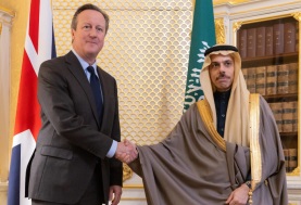 وزير الخارجية السعودي مع نظيره البريطاني