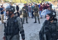 قوات الاحتلال الإسرائيلي تعتدي على الفلسطينيين