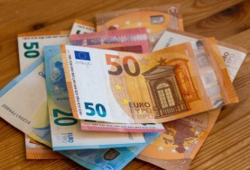  سعر اليورو الأوروبي مقابل الجنيه المصري اليوم الأحد 7-4-2024