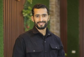 الصحفي أحمد الباهي