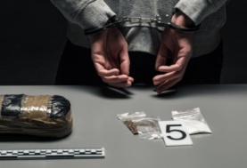 بلاغ ضد تاجر مخدرات بتهمة الغش 