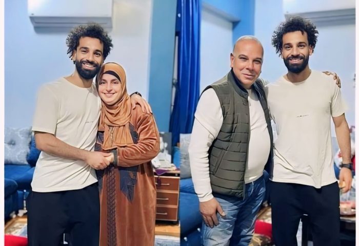 محمد صلاح مع والديه