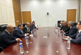 سامح شكري وزير الخارجية مع موسى الكوني نائب رئيس المجلس الرئاسي الليبي
