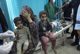 أطفال غزة داخل المستشفيات - أرشيفية 