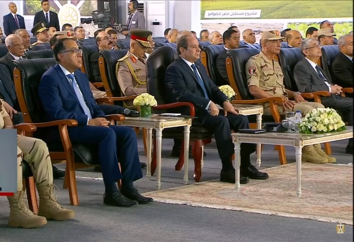 الرئيس السيسي يفتتح موسم الحصاد بمشروع مستقبل مصر