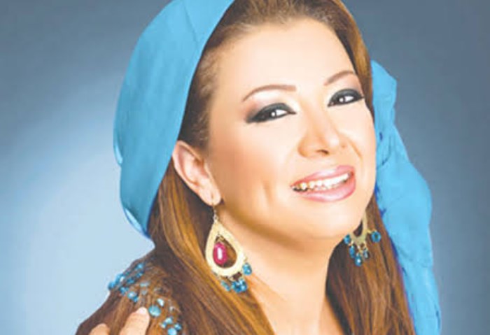 الفنانة انتصار