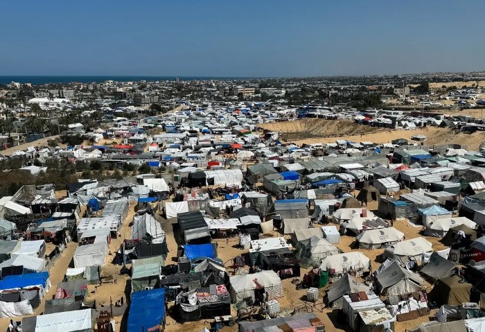 مخيمات رفح الفلسطينية