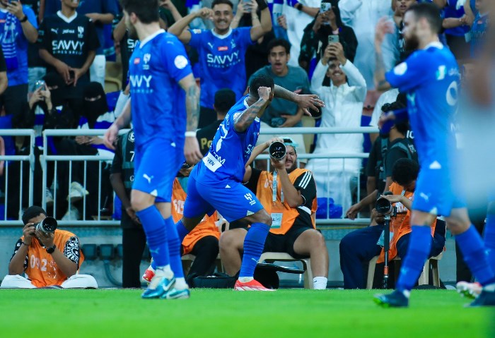 الهلال يحتفل بالفوز