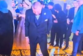 غلب منير الخطير، أب مصري يحتفل بطريقته الخاصة بحفل زفاف ابنته