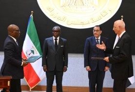 رئيس الوزراء ونائب رئيس غينيا الاستوائية يشهدان توقيع مُذكرة تفاهم في مجال الدراسات الدبلوماسية