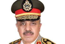 الفريق أحمد خليفة رئيس أركان حرب القوات المسلحة