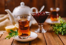 مزاج المصريين، الشاي يقلل من الشعور بحرارة الجو في الصيف