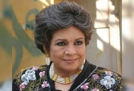 الفنانة كريمة مختار