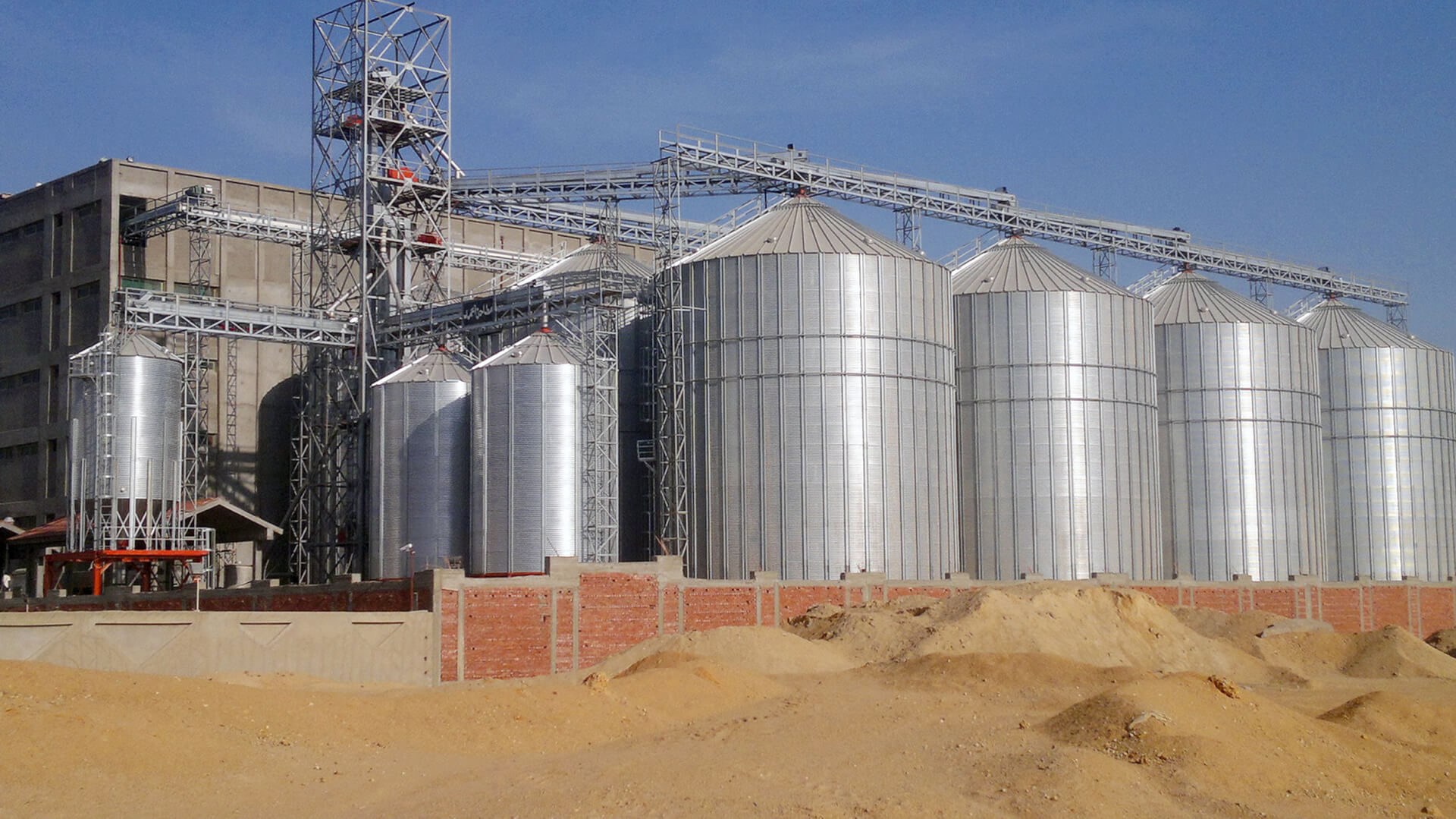 Silos_1_1751_115408.jpg