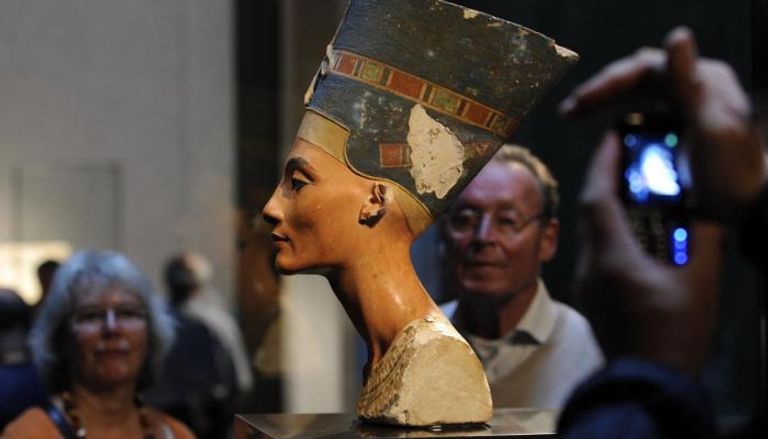 127-113556-nefertiti_4771_084130.jpg